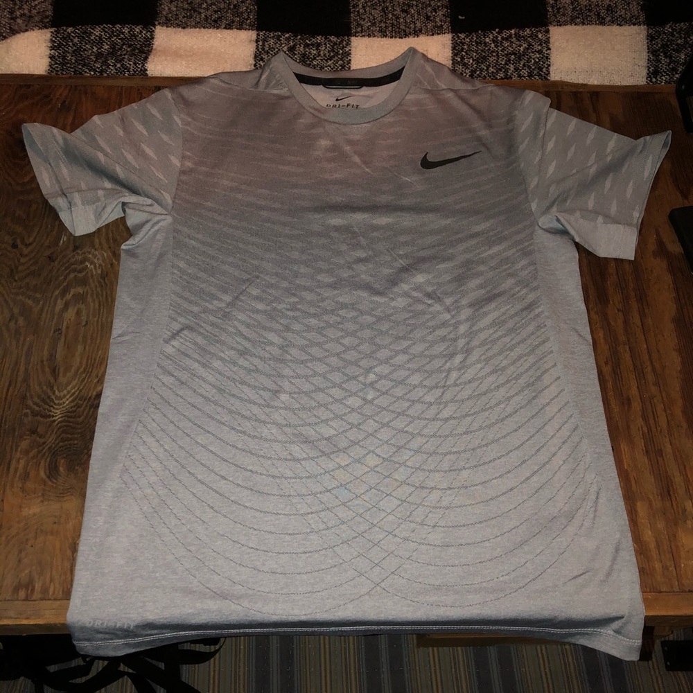 Nike men’s active TechKnit Ultra shirt